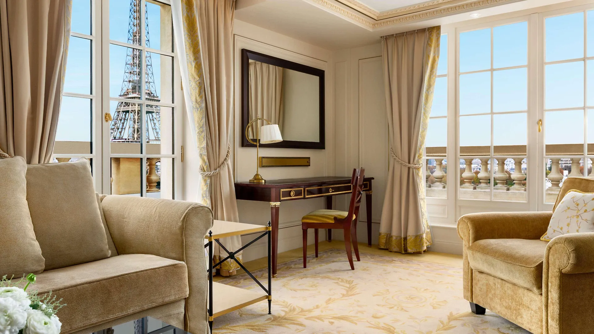 Hotel Shangri-la 5*
