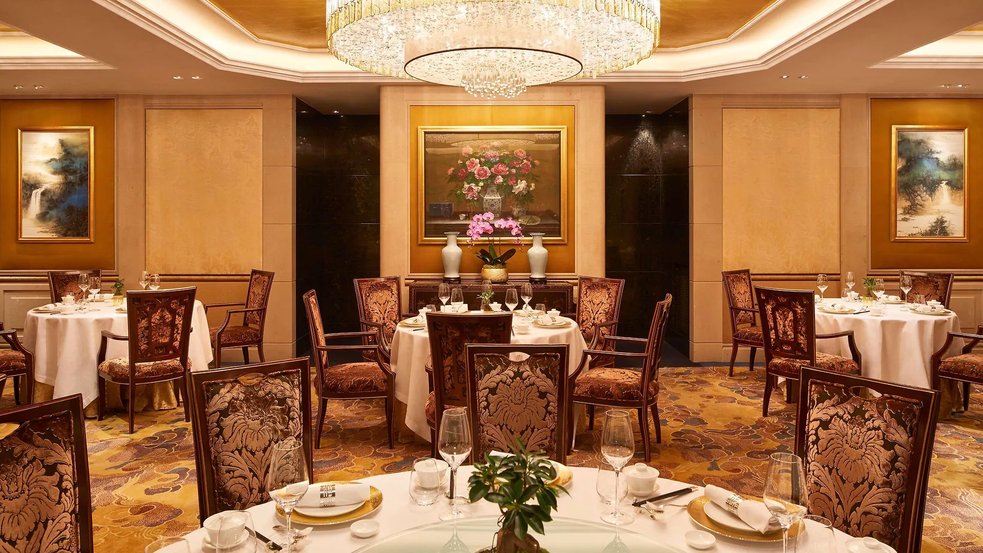 Shangri-la Hotel Parijs