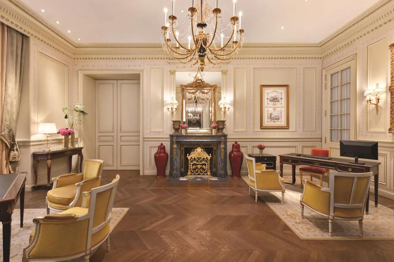 Hotel Shangri-la 5*