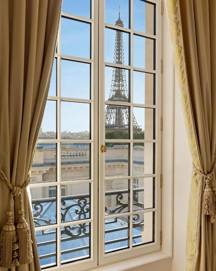 Shangri-la Hotel Parijs